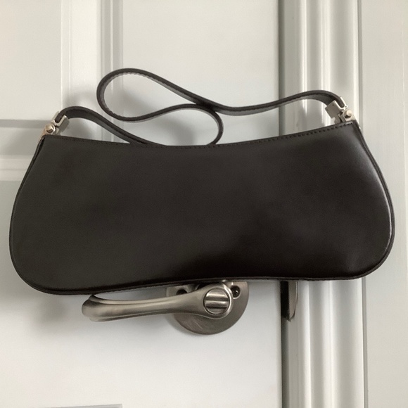 Sondra Roberts Handbags - Brand-new Sondra Roberts brown leather bag with two removable handles